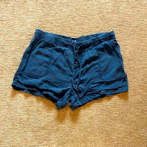 Woman’s shorts